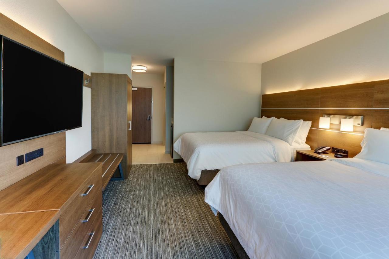 Holiday Inn Express & Suites - Roanoke - Civic Center Eksteriør billede