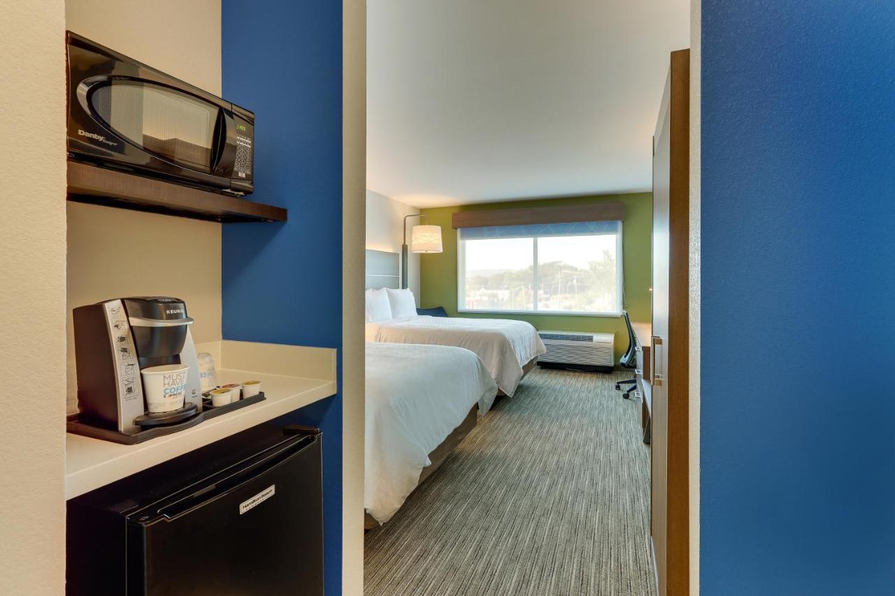 Holiday Inn Express & Suites - Roanoke - Civic Center Eksteriør billede