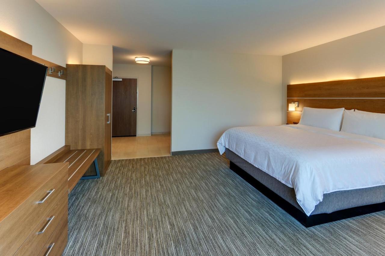 Holiday Inn Express & Suites - Roanoke - Civic Center Eksteriør billede